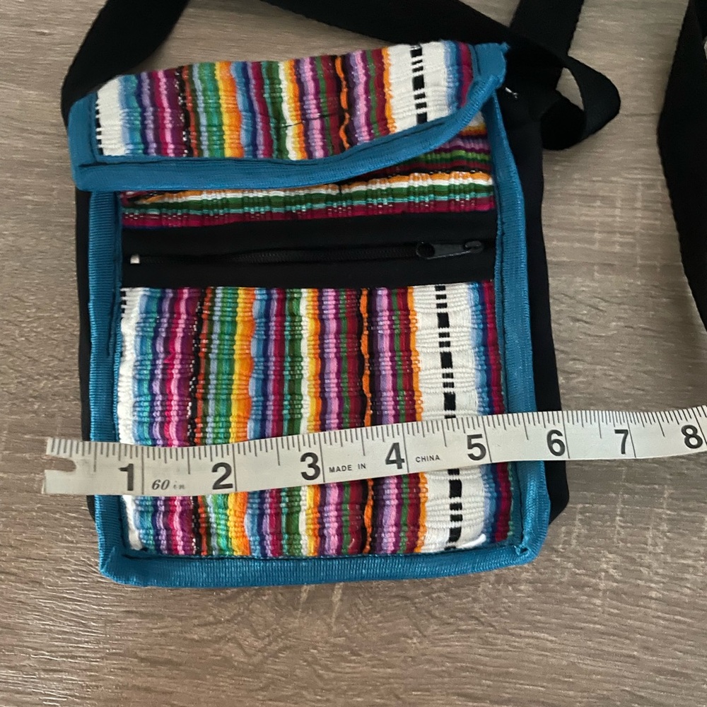 Colorful crossbody bag. - Picture 5 of 6